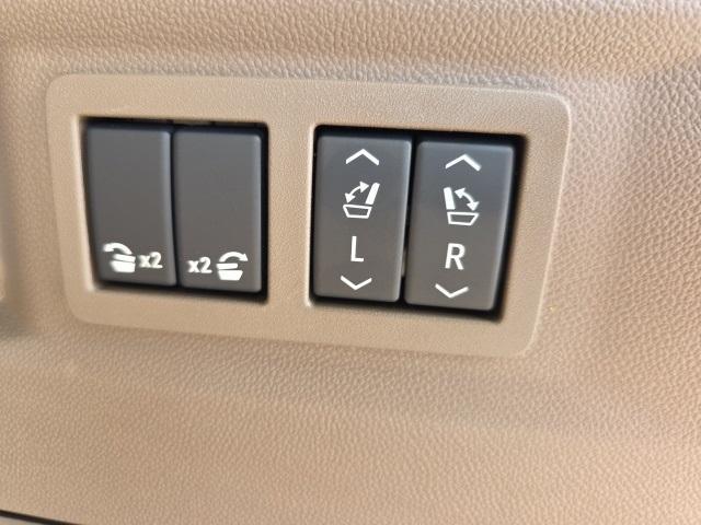 used 2025 GMC Yukon car, priced at $81,995