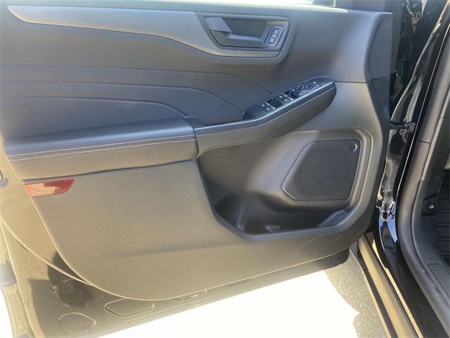 new 2025 Ford Escape car, priced at $25,495