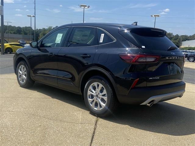 new 2025 Ford Escape car, priced at $25,495