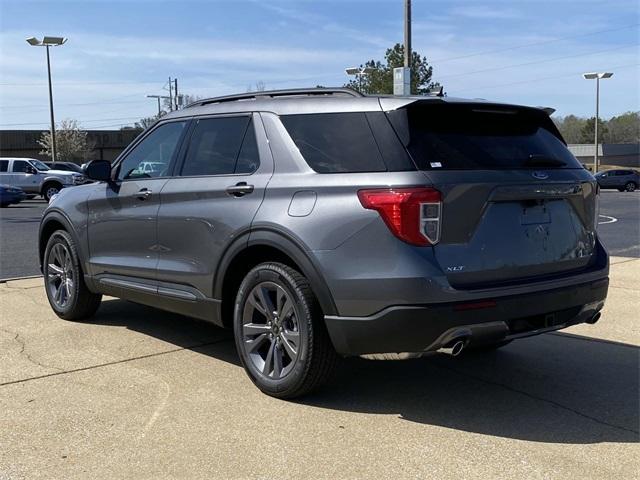 new 2024 Ford Explorer car, priced at $45,250