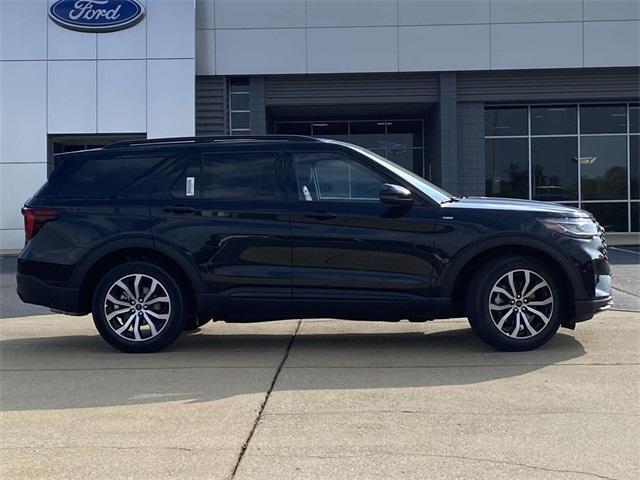 new 2025 Ford Explorer car, priced at $44,495