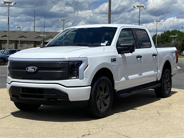 new 2024 Ford F-150 Lightning car, priced at $61,242