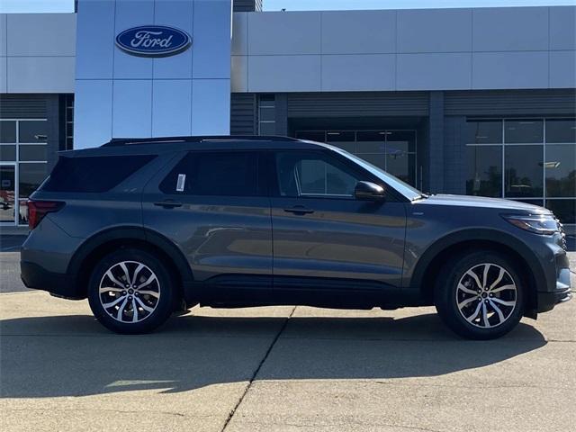 new 2025 Ford Explorer car, priced at $43,995