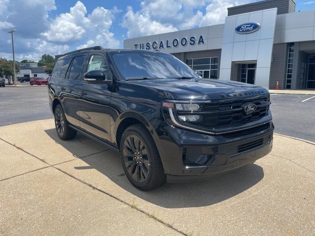new 2025 Ford Expedition car, priced at $77,995