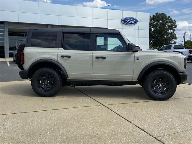 new 2025 Ford Bronco car, priced at $47,995