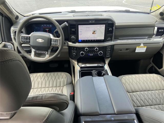 new 2025 Ford F-450 car, priced at $107,305