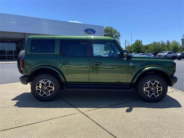 new 2025 Ford Bronco car, priced at $53,807