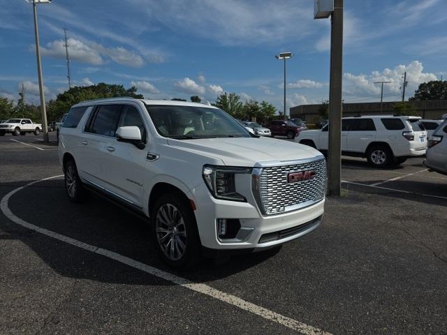 used 2022 GMC Yukon XL car, priced at $55,995