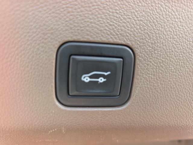 used 2022 GMC Yukon XL car, priced at $55,995