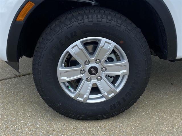 new 2025 Ford Ranger car, priced at $32,995
