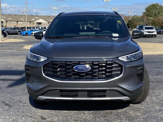 new 2025 Ford Escape car, priced at $29,995