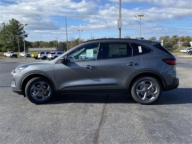 new 2025 Ford Escape car, priced at $29,995