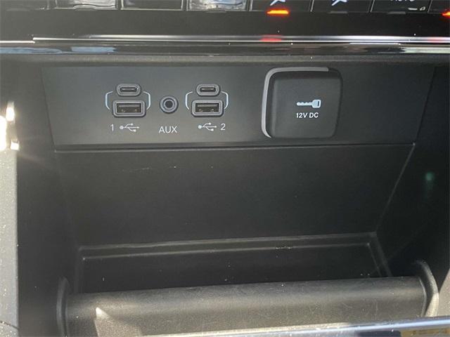used 2023 Jeep Grand Cherokee car, priced at $28,995