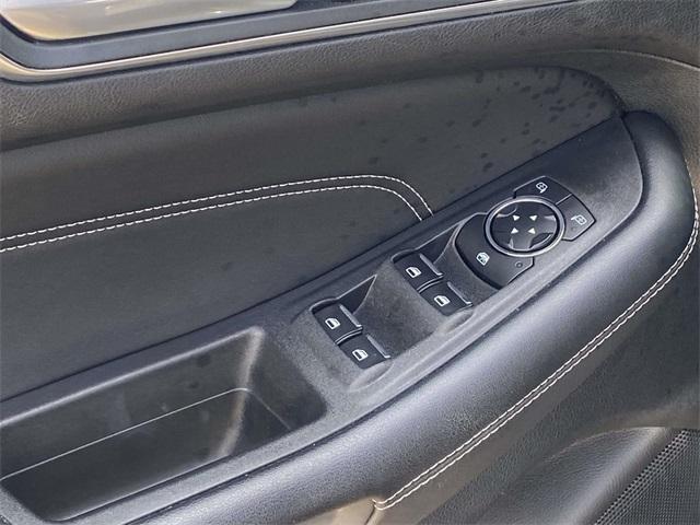 used 2024 Ford Edge car, priced at $26,995