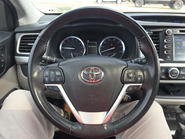 used 2018 Toyota Highlander car, priced at $25,500
