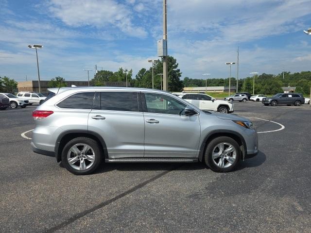 used 2018 Toyota Highlander car, priced at $25,500