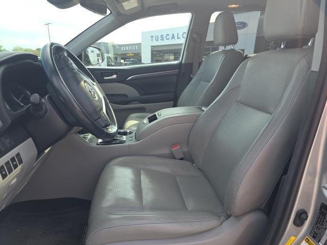 used 2018 Toyota Highlander car, priced at $25,500