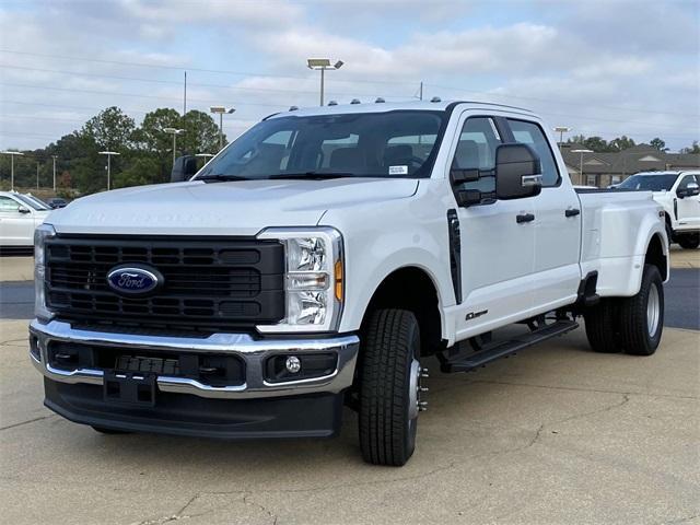 new 2024 Ford F-350 car, priced at $62,995