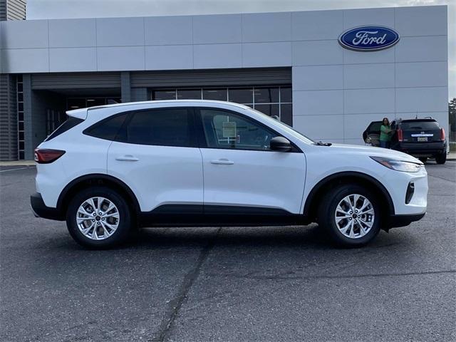 new 2025 Ford Escape car, priced at $28,995