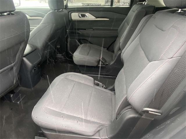 new 2025 Ford Explorer car, priced at $35,995