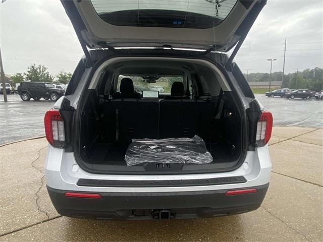 new 2025 Ford Explorer car, priced at $35,995