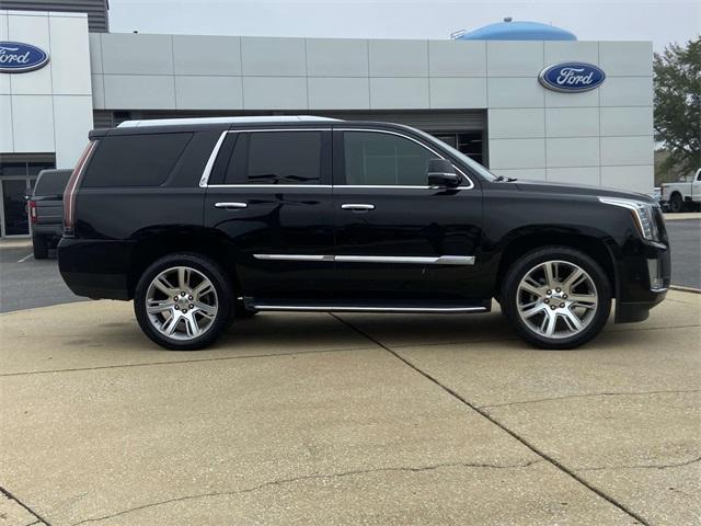 used 2017 Cadillac Escalade car, priced at $26,500