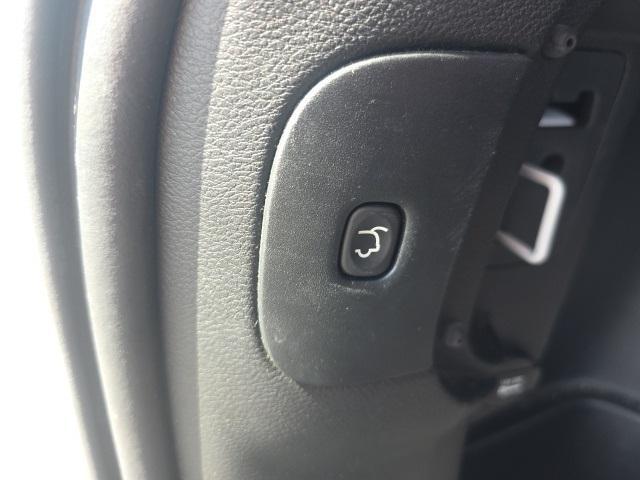 used 2017 Jeep Cherokee car, priced at $10,995