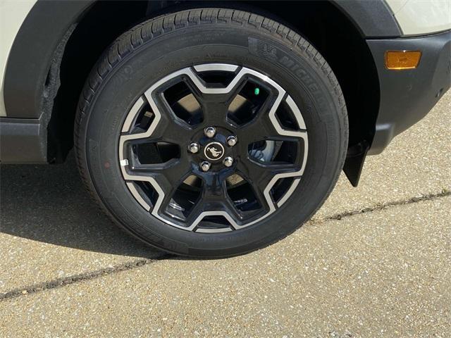 new 2025 Ford Bronco Sport car, priced at $37,995