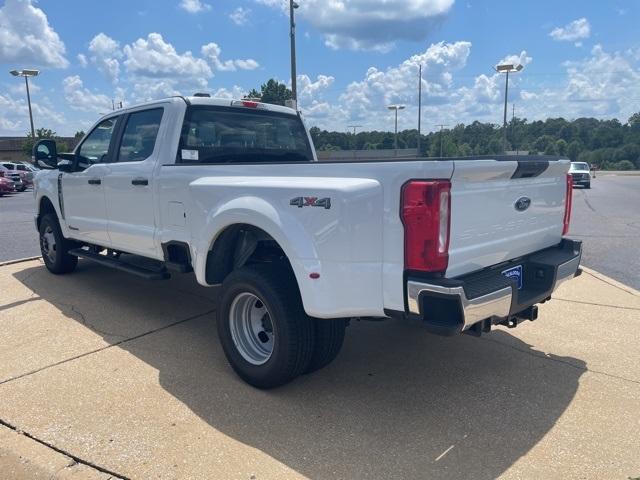 new 2025 Ford F-350 car, priced at $65,995