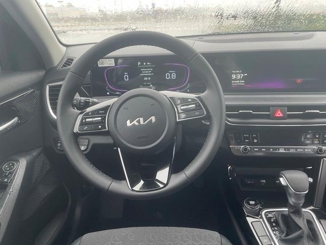 new 2025 Kia Seltos car