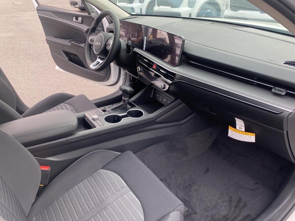 new 2026 Kia K5 car, priced at $29,060