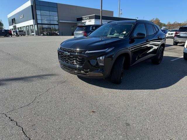 used 2025 Chevrolet Trax car, priced at $26,743