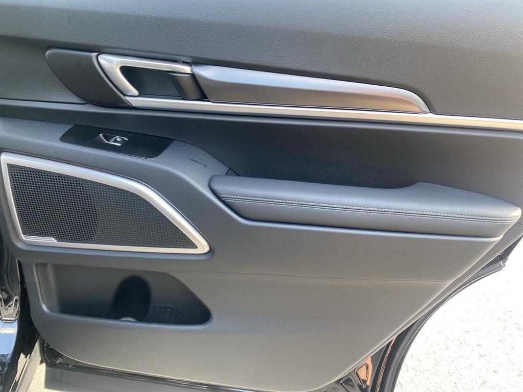 new 2025 Kia Telluride car, priced at $42,005