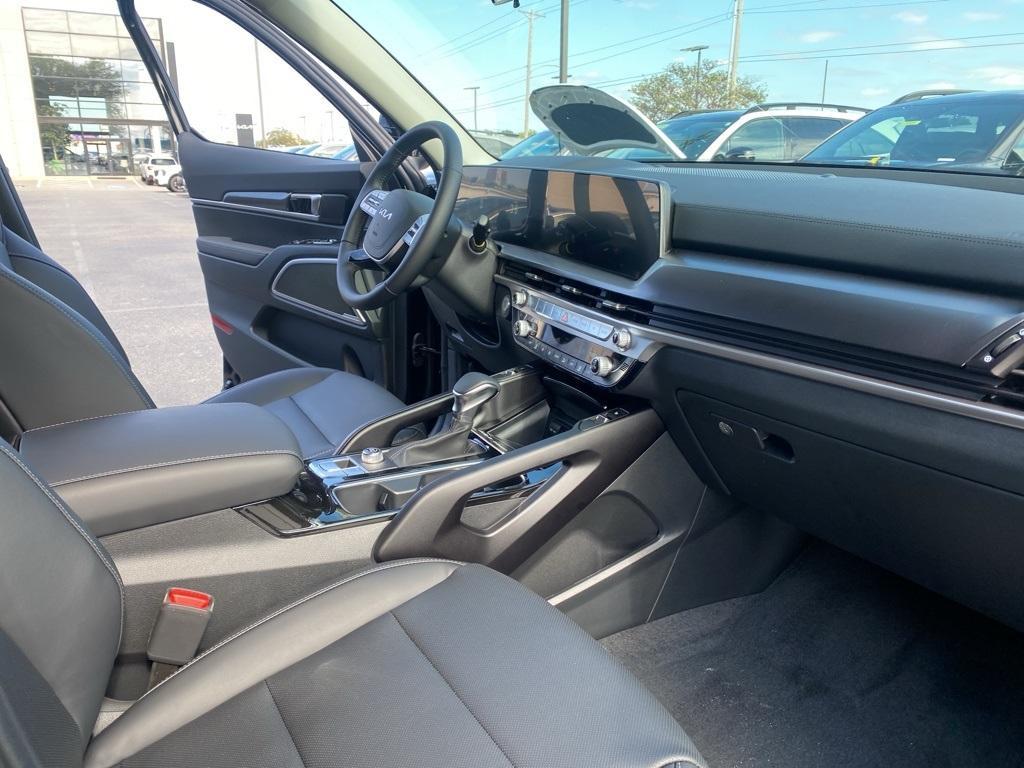 new 2025 Kia Telluride car, priced at $42,005