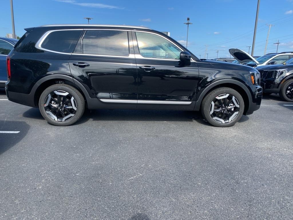 new 2025 Kia Telluride car, priced at $42,005