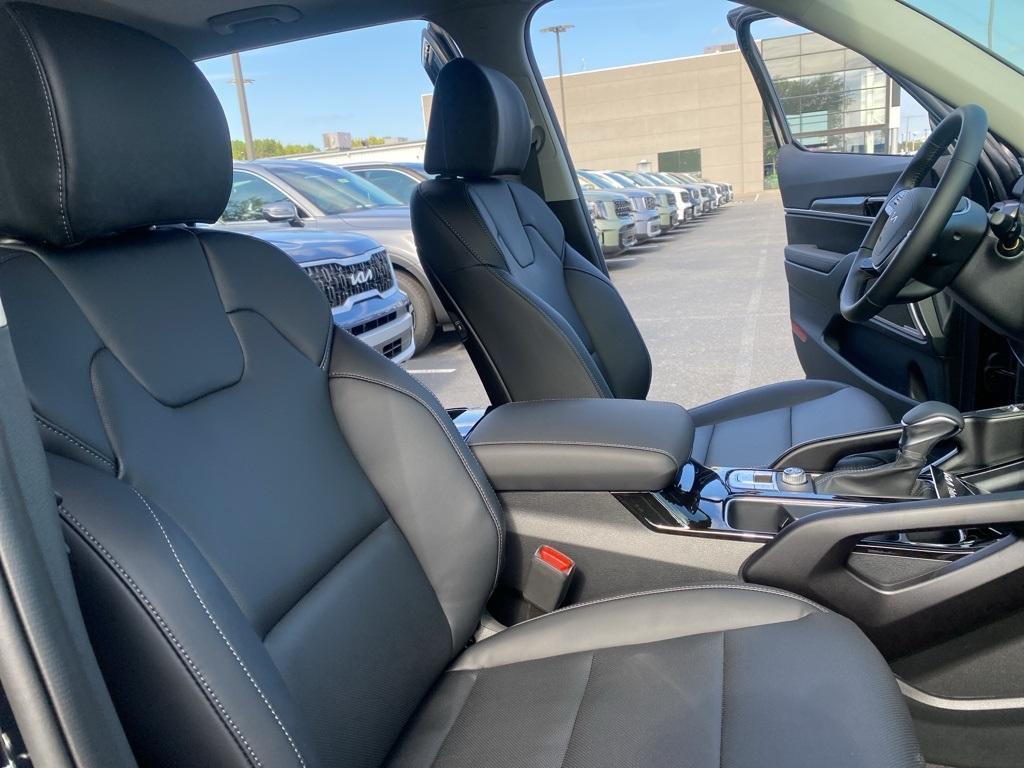new 2025 Kia Telluride car, priced at $42,005