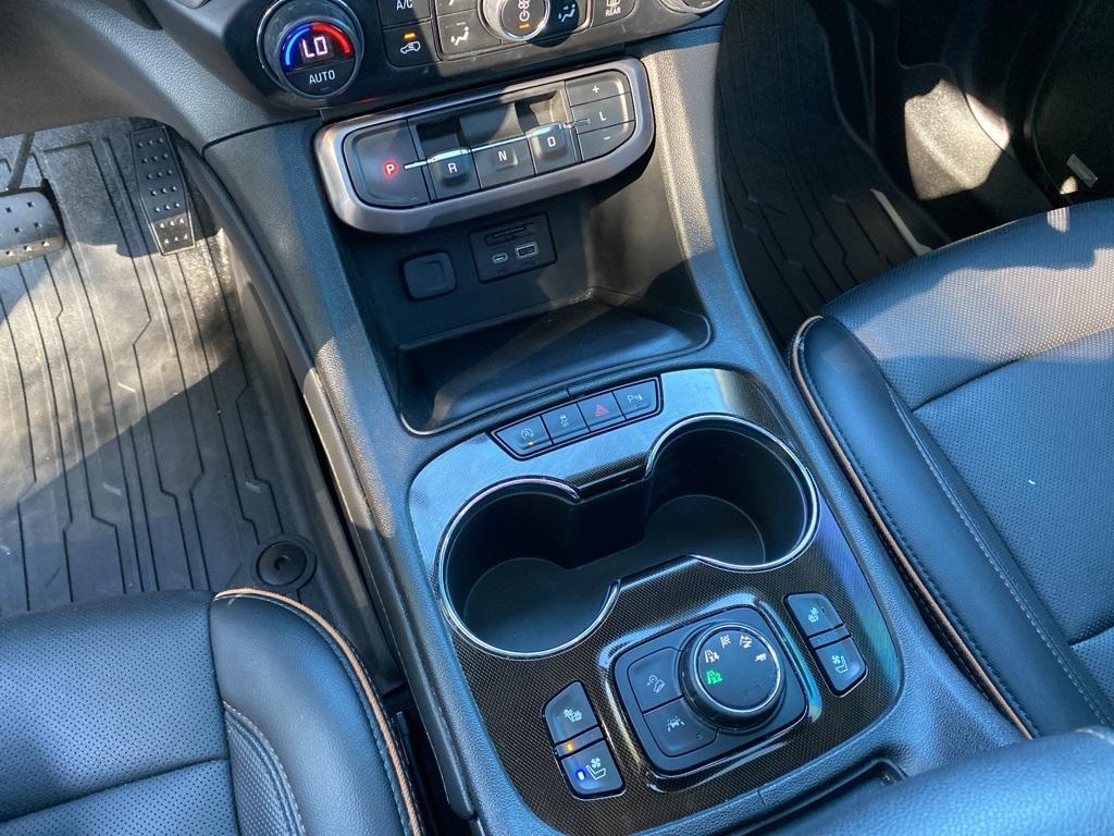 used 2022 GMC Acadia car, priced at $25,255