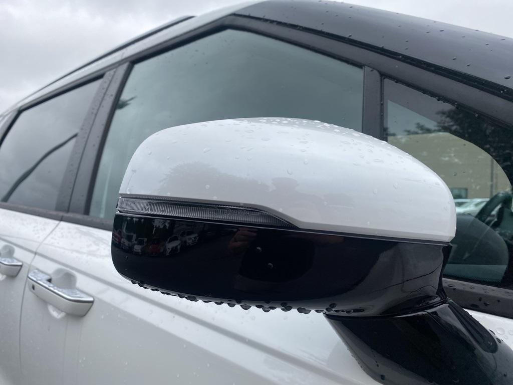 new 2026 Kia Carnival Hybrid car, priced at $45,385