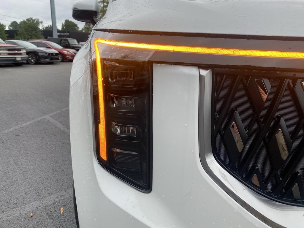 new 2026 Kia Carnival Hybrid car, priced at $45,385