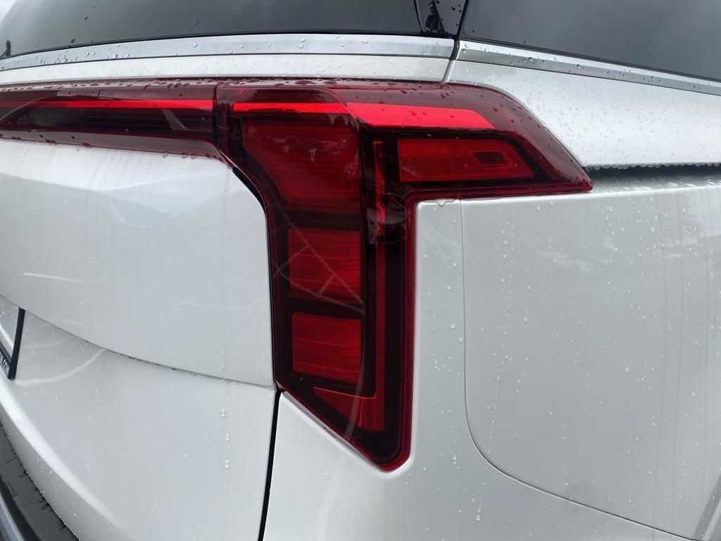 new 2026 Kia Carnival Hybrid car, priced at $45,385