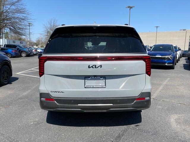 new 2025 Kia Carnival car, priced at $52,755