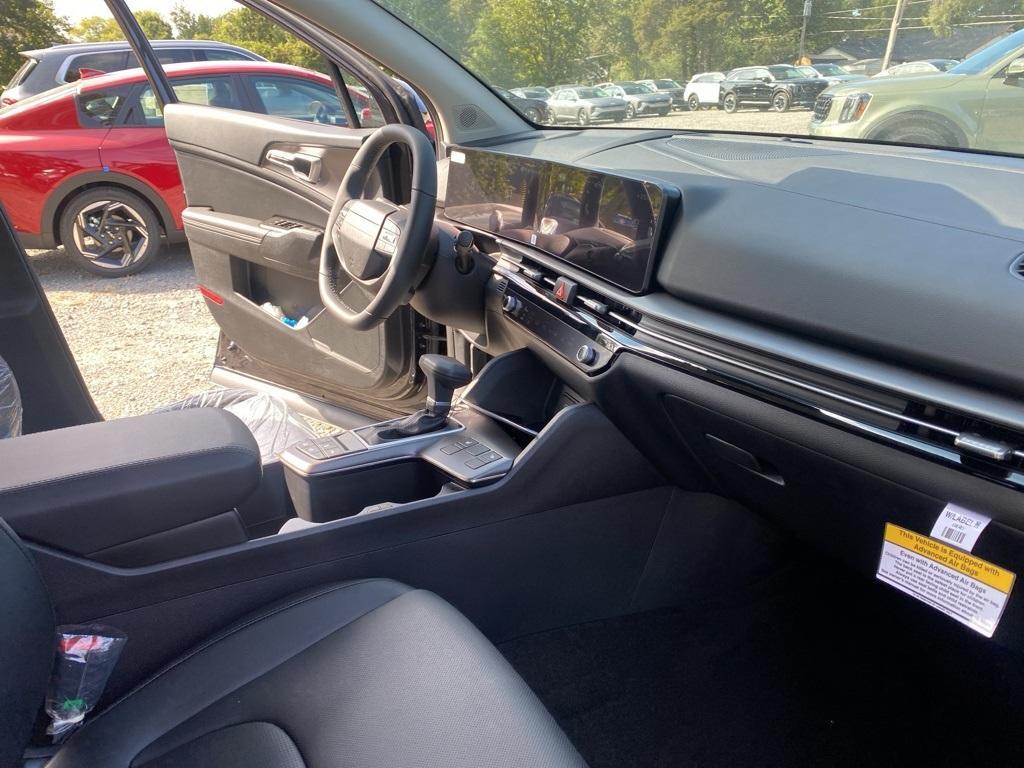 new 2026 Kia Sportage car, priced at $32,530