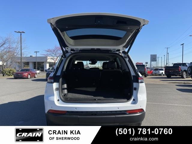 used 2023 Jeep Grand Cherokee car, priced at $27,590