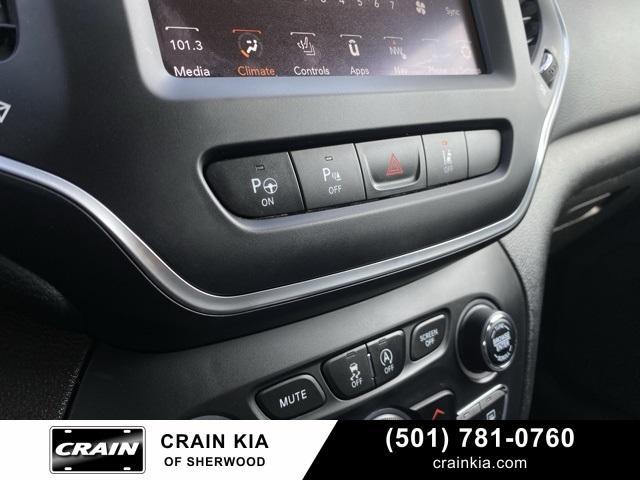 used 2023 Jeep Cherokee car, priced at $24,225