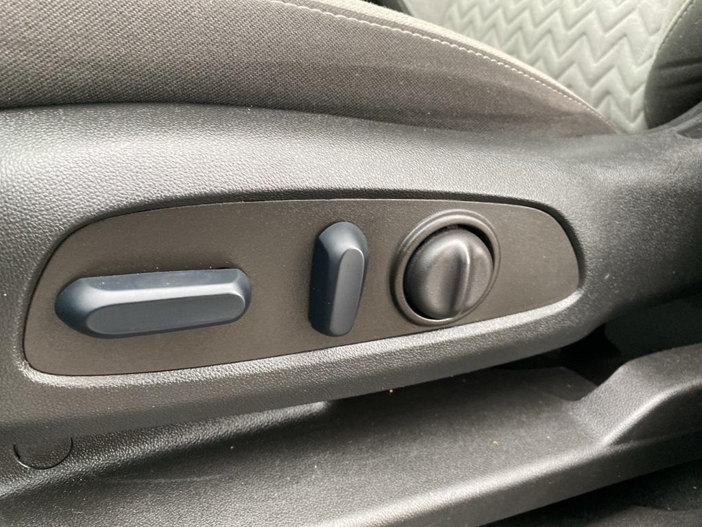 used 2023 Chevrolet Equinox car, priced at $19,987