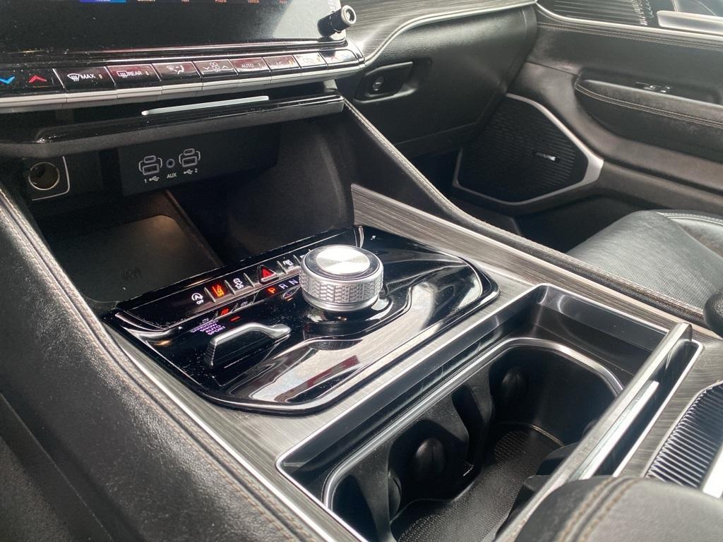 used 2024 Jeep Wagoneer car, priced at $43,369