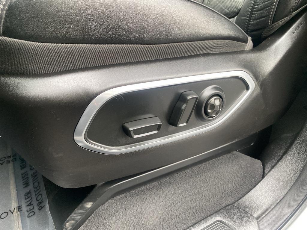 used 2024 Jeep Wagoneer car, priced at $43,369