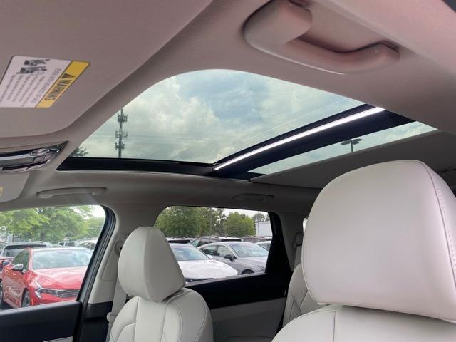 new 2025 Kia Sorento car, priced at $38,325