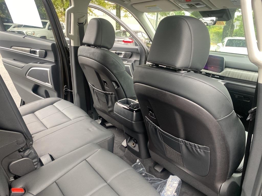 new 2025 Kia Telluride car, priced at $50,010