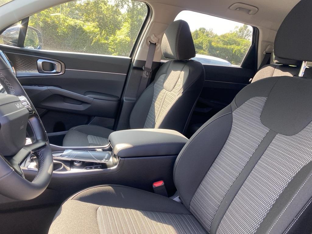 new 2026 Kia Sorento car, priced at $34,245